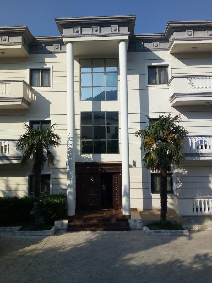 Aris Appart hôtel *