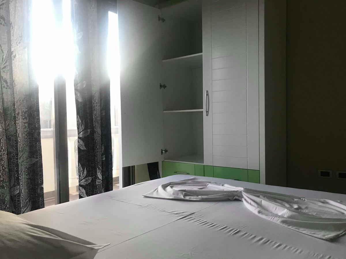 Aris Aparthotel *