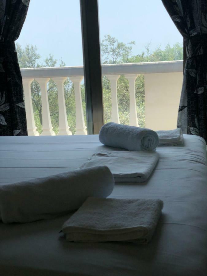 Aparthotel Aris *