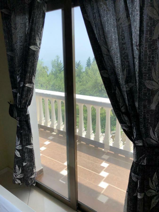Aris Appart hôtel *