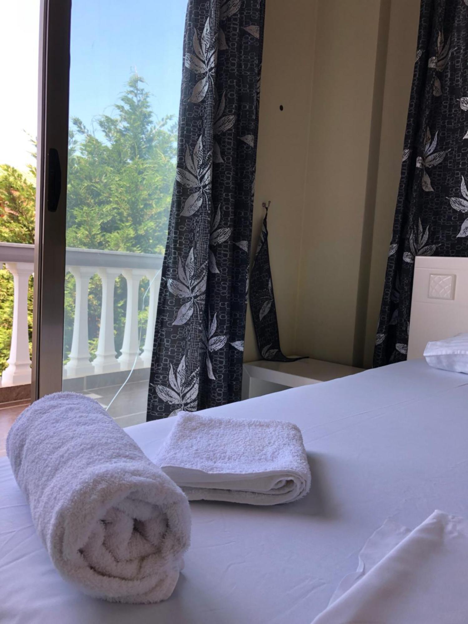 Aparthotel Aris *
