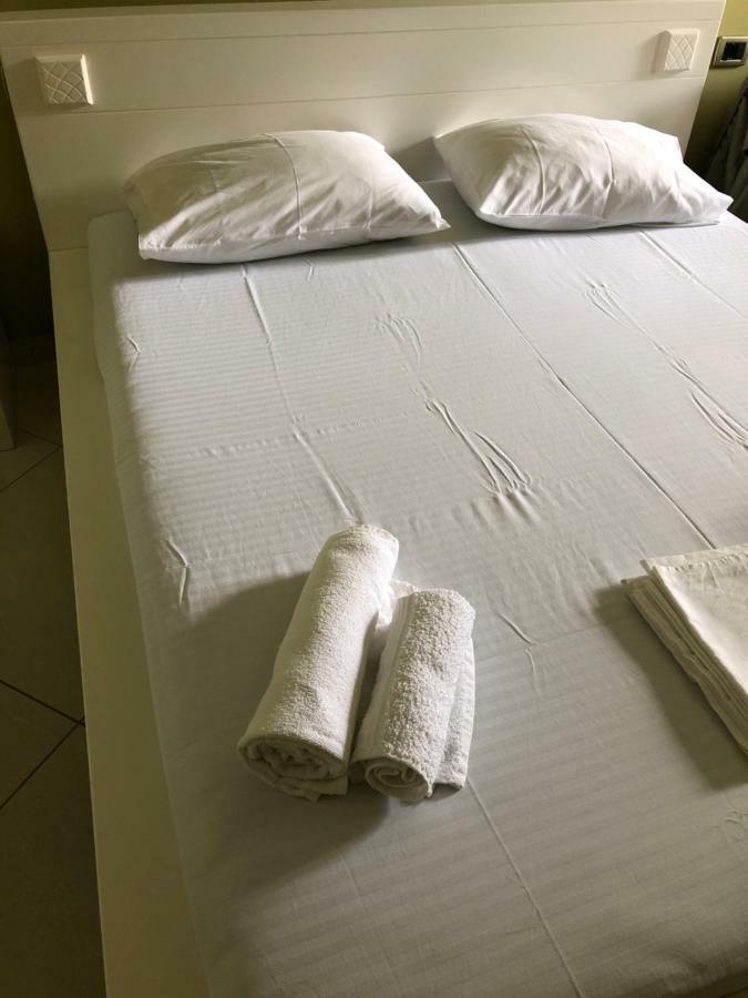 Aris Aparthotel *